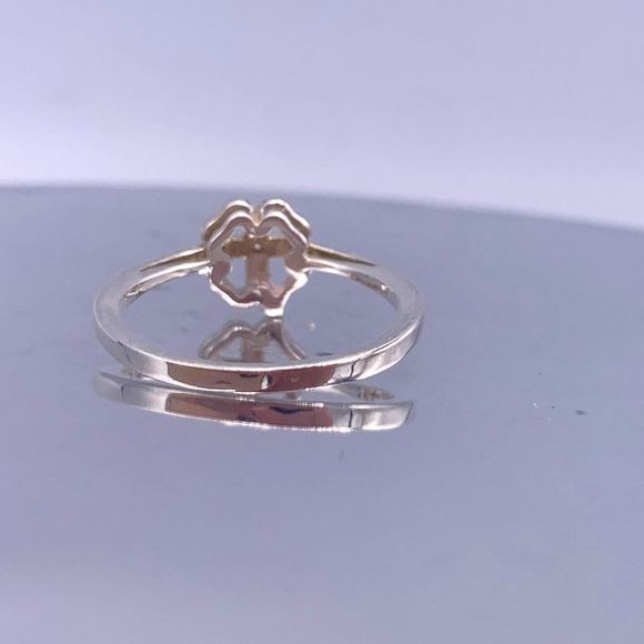 Vintage Sterling Silver Clover Ring with Accents - Picture 7 of 10